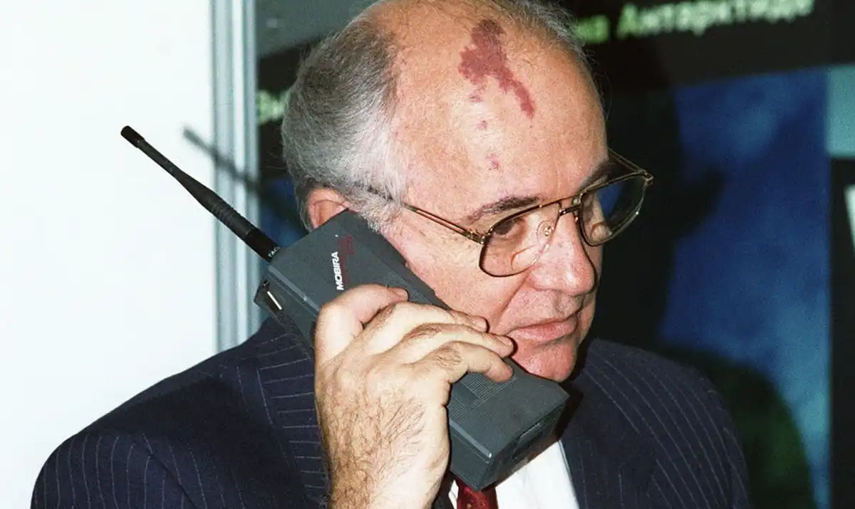csúcsmobilok, legjobb telefonok, Leonyid Kuprijanovics, Martin Cooper, mobiltelefon története, Motorola, Nokia, okostelefon vásárlás, technológiai érdekességek