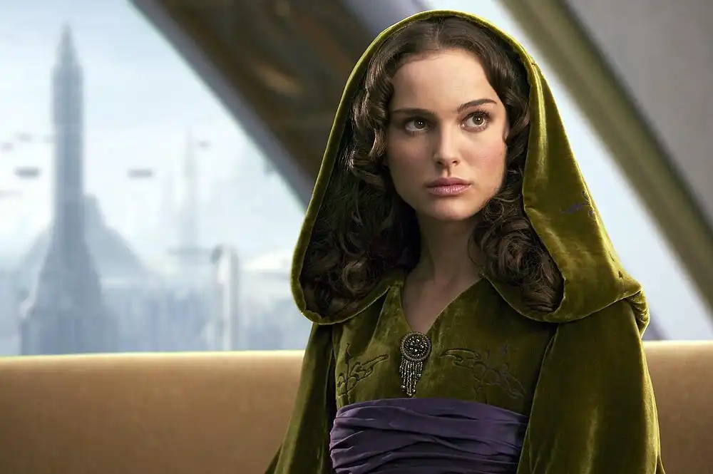 Bűbájos boszorkák, elbocsátás, filmek, jogi vita, karrier, Megan Fox, munkahelyi konfliktus, Ryan Gosling, sztárvilág, Transformers