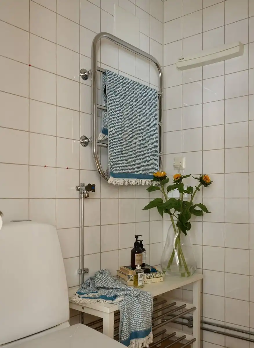 használt bútor, ingatlan, kis lakás, lakásfelújítás, lakberendezés, retró, skandináv stílus, Stockholm