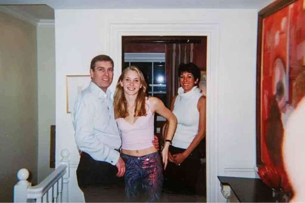András herceg, bírósági per, botrány, brit királyi család, Ghislaine Maxwell, Jeffrey Epstein, kártérítés, magánrepülőgép, ügyvéd