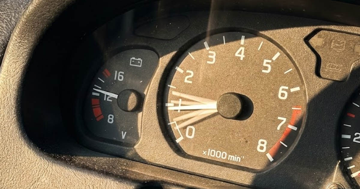 akkumulátor, alapjárat, autódiagnosztika, autókarbantartás, autószerelés, autószerviz, fojtószelep, használt autó, motorvezérlő
