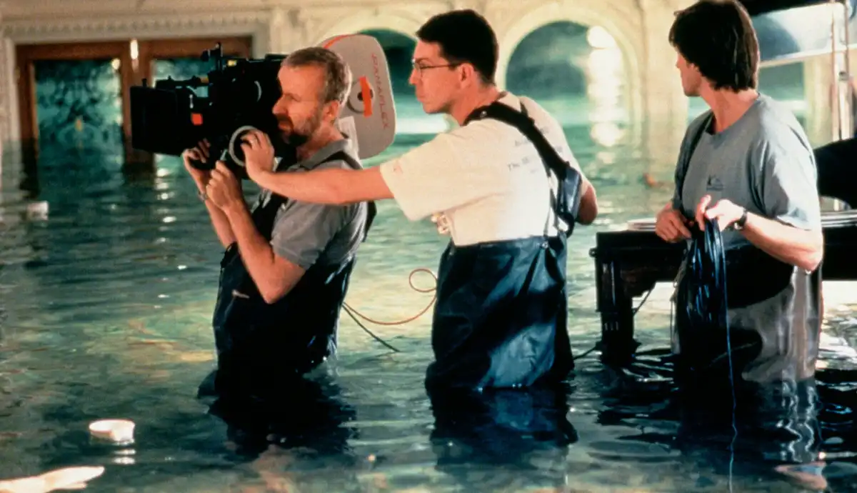 CGI technológia, Filmgyártás, házimozi rendszer, James Cameron, Mozifilmek, okostévé, Retro filmek, Videó vágás