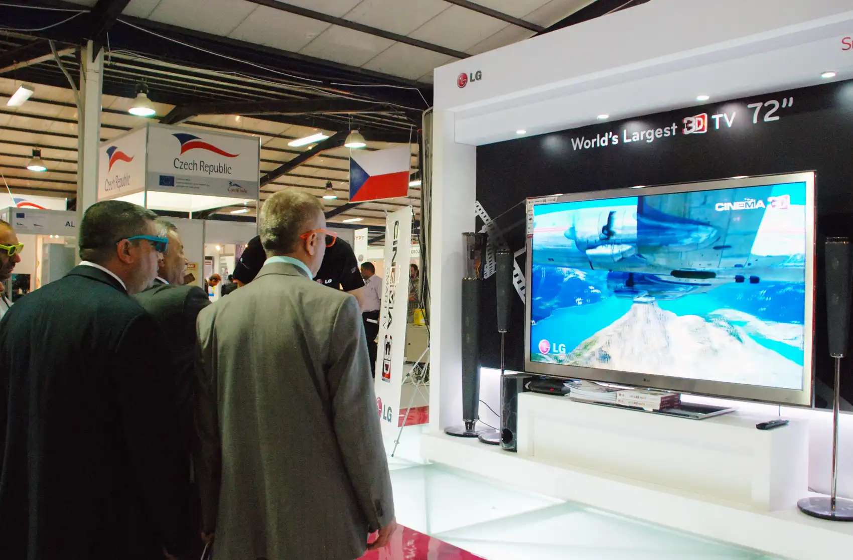 4K felbontás, házimozi, LG, okostévé, OLED TV, Samsung, Sony, szórakoztató elektronika, technológia, televízió