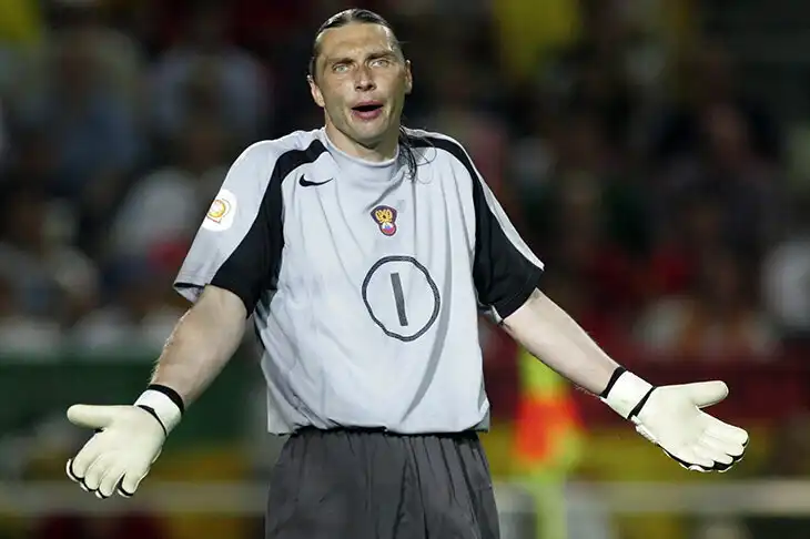 Adidas Roteiro, Adidas termékek, edzőfelszerelés, Euro 2004, kapuskesztyű, labdarúgás, profi sport, sport webshop, sportfelszerelés