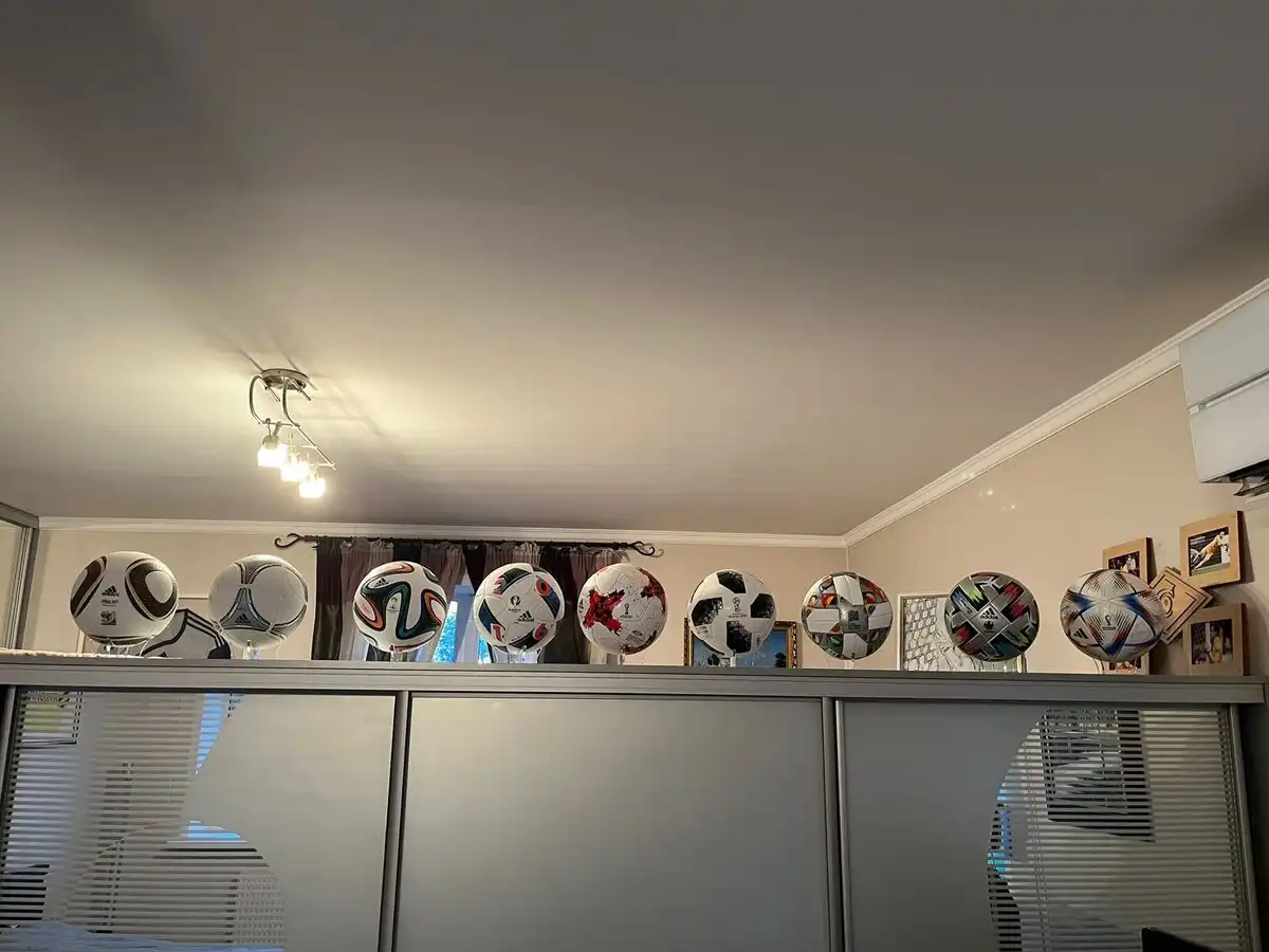 Adidas Roteiro, Adidas termékek, edzőfelszerelés, Euro 2004, kapuskesztyű, labdarúgás, profi sport, sport webshop, sportfelszerelés