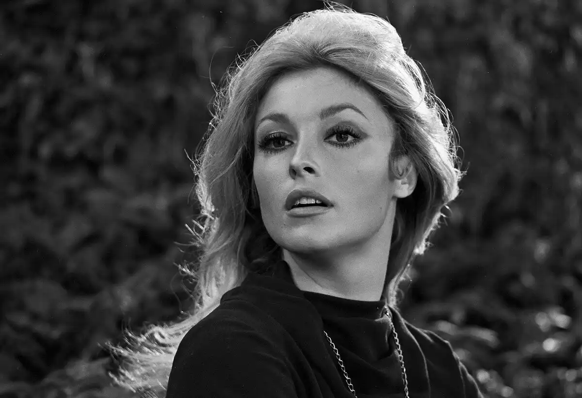 Brittany Murphy, depresszió kezelése, egészségügyi kockázat, életmód, filmcsillagok, Hollywood, Marilyn Monroe, mentális egészség, szépségápolás, sztárvilág